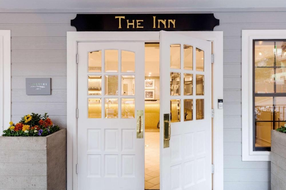 The Inn at Saratoga, Tapestry Collection by Hilton
